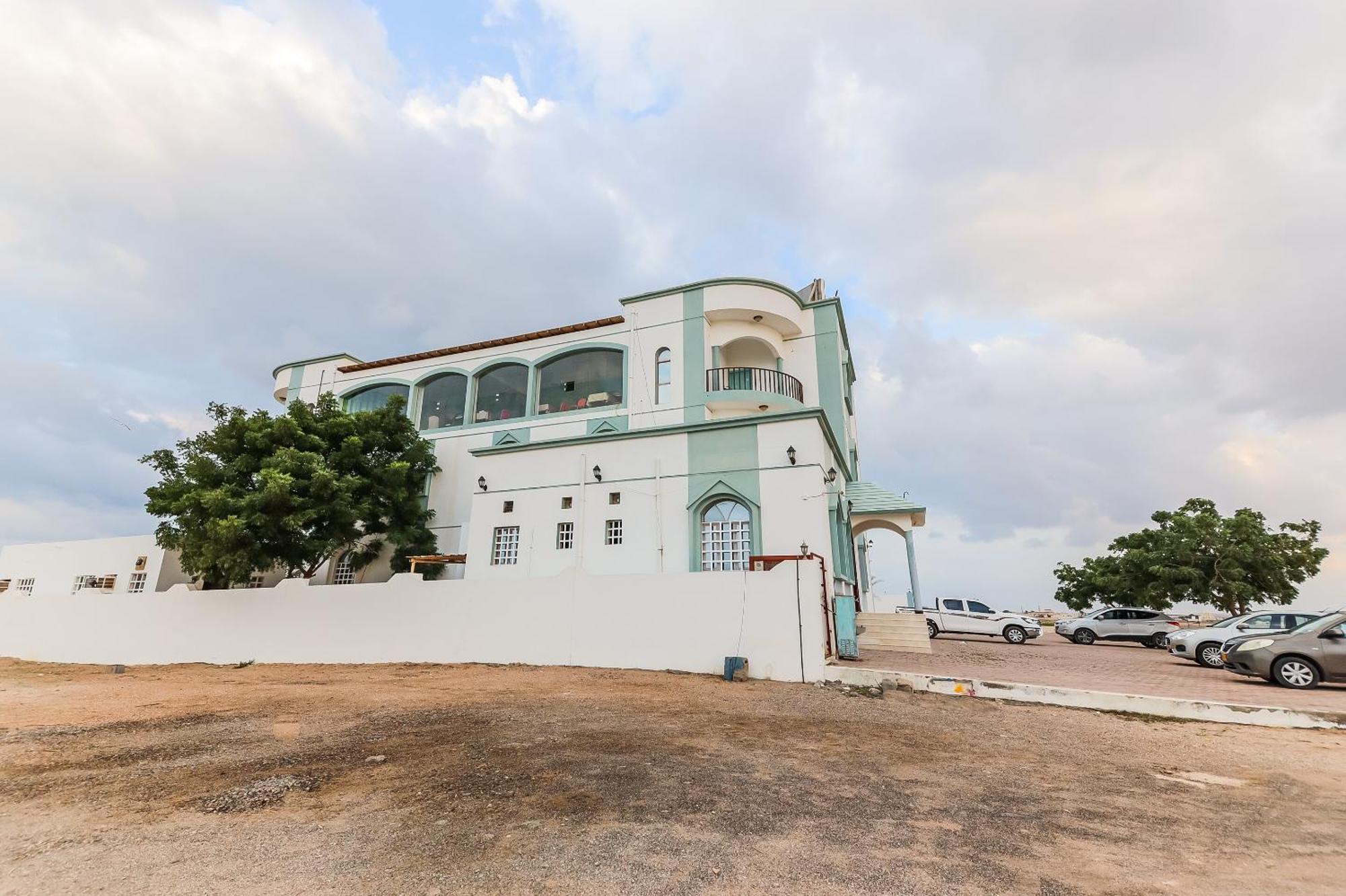 Super Oyo 110 Ras Al Hadd Guest House ภายนอก รูปภาพ